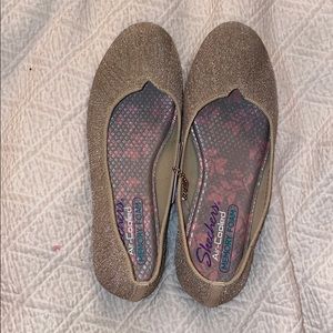 tan colored size 7 sparkly flats